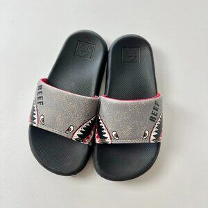 Boys Reef 13/1 Shark Sandal Slides
